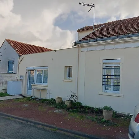 Holiday home Entre Terre Et Bourcefranc